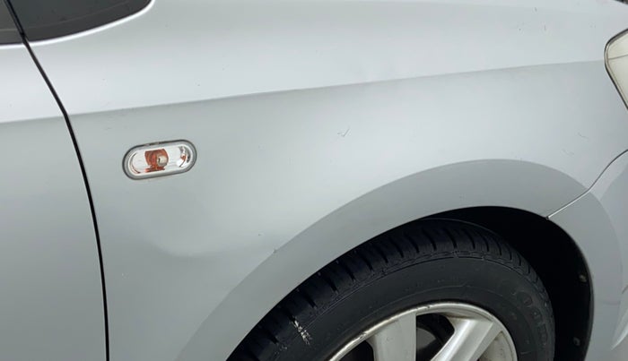 2011 Volkswagen Vento HIGHLINE 1.6 MPI, Petrol, Manual, 78,653 km, Right fender - Slightly dented