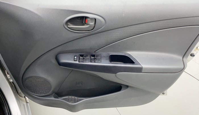 2012 Toyota Etios G, Petrol, Manual, 89,441 km, Driver Side Door Panels Control
