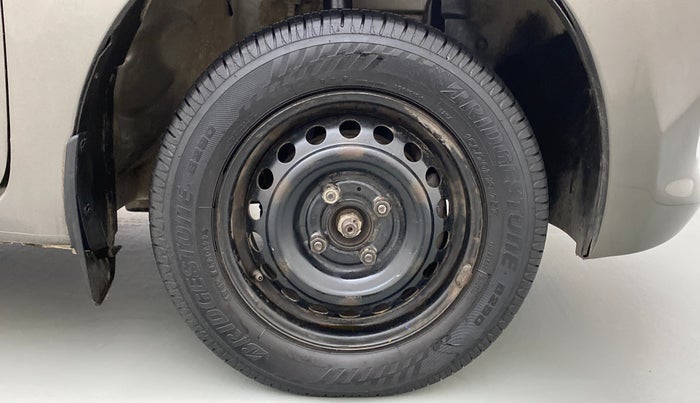 2016 Datsun Go Plus T, Petrol, Manual, 92,608 km, Right Front Wheel