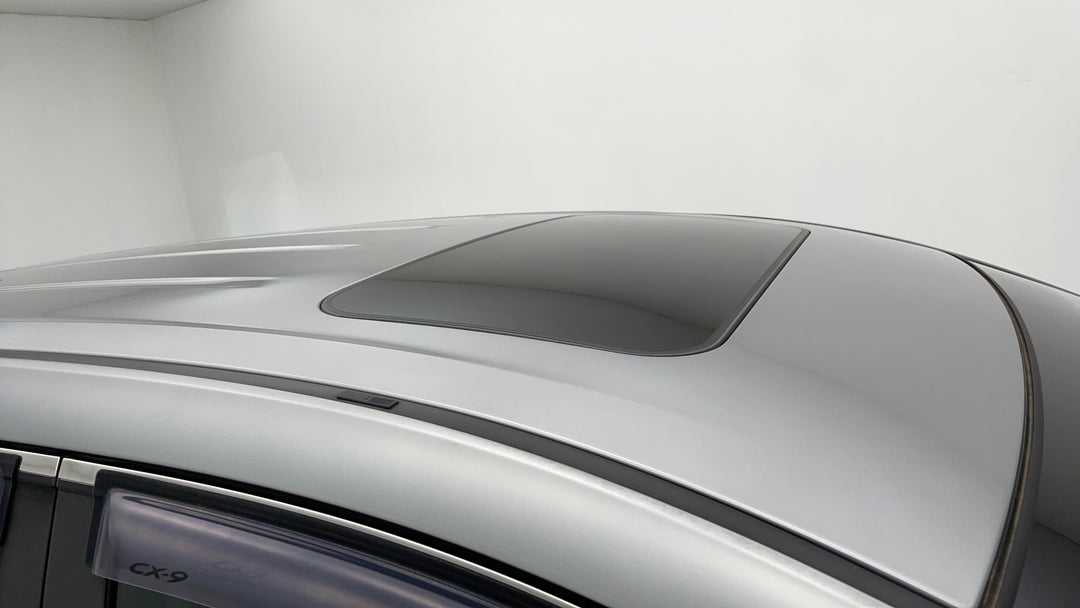 2015 Mazda CX-9 Luxury (fwd), Automatic, 113580 km, Roof/Sunroof View