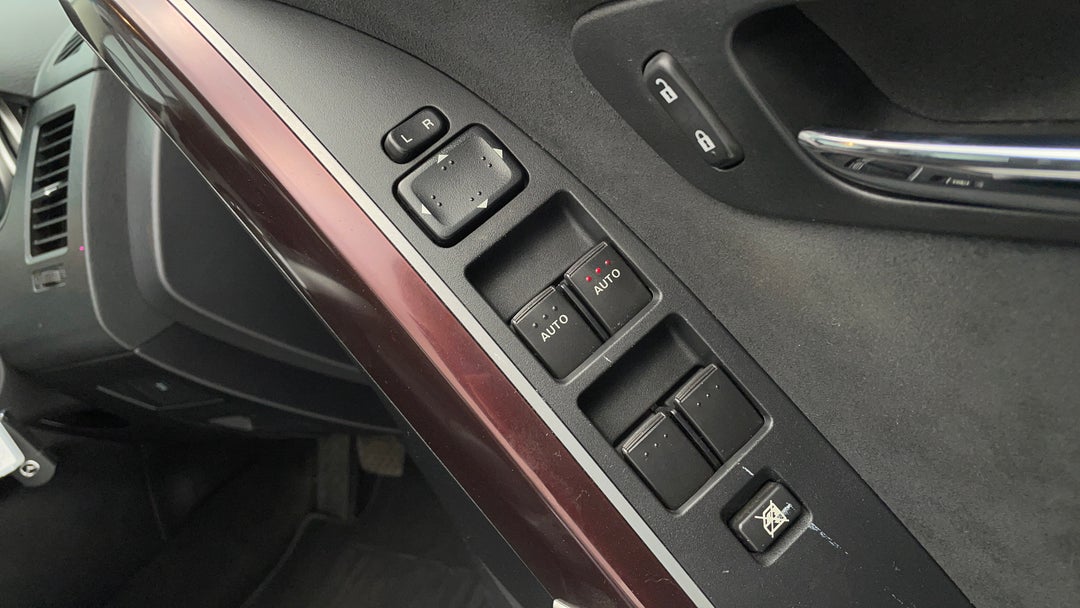 2015 Mazda CX-9 Luxury (fwd), Automatic, 113580 km, Drivers Side Door Panel Controls