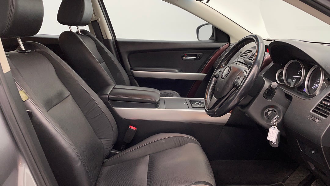 2015 Mazda CX-9 Luxury (fwd), Automatic, 113580 km, Right Side Front Door Cabin View