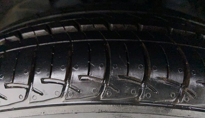 2014 Tata Zest XT QUADRAJET 90PS, Diesel, Manual, 16,740 km, Left Front Tyre Tread