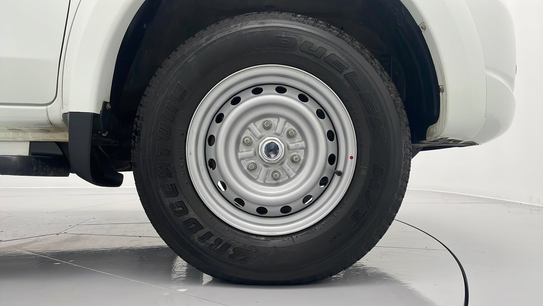 2016 Mitsubishi Triton Glx (4x4), Automatic, 74372 km, Right Front Wheel