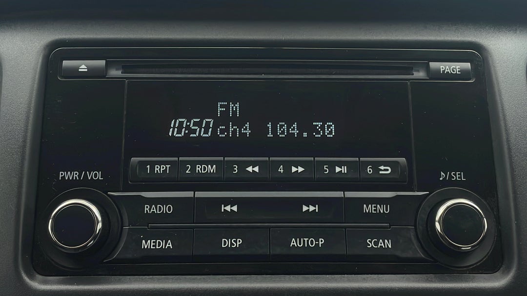 2016 Mitsubishi Triton Glx (4x4), Automatic, 74372 km, Infotainment System