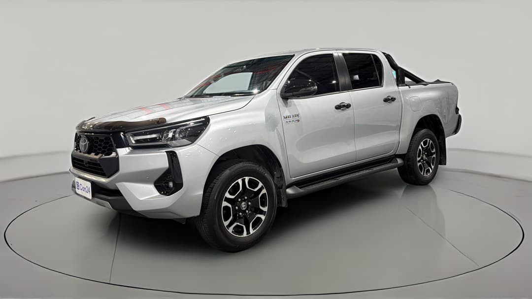 2024 Toyota Hilux Sr5 + Premium Interior (4x4), Automatic, 37112 km, Left Front Diagonal (45- Degree) View