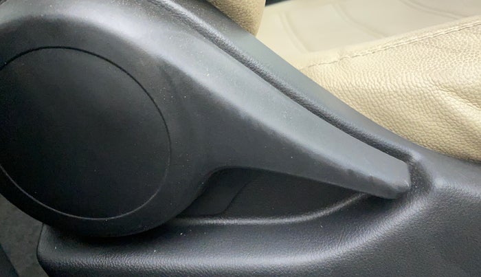 2019 Honda Amaze 1.2 EMT I VTEC, Petrol, Manual, 19,203 km, Driver Side Adjustment Panel