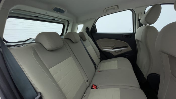 FORD ECOSPORT-Right Side Door Cabin View