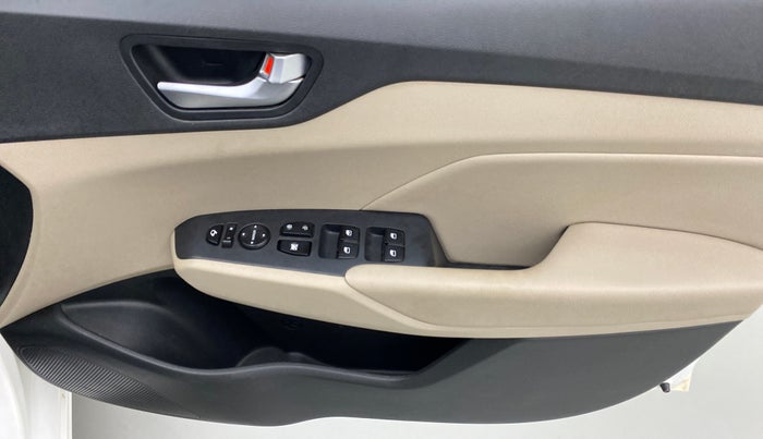 2018 Hyundai Verna 1.6 SX VTVT AT (O), Petrol, Automatic, 74,990 km, Driver Side Door Panels Control