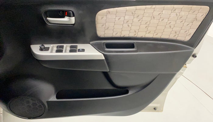 2016 Maruti Wagon R 1.0 VXI AMT, Petrol, Automatic, 33,705 km, Driver Side Door Panels Control