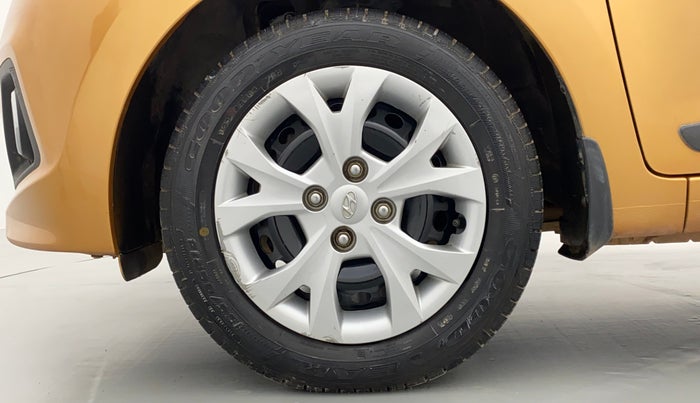 2015 Hyundai Grand i10 SPORTS 1.2 VTVT, Petrol, Manual, 41,143 km, Left Front Wheel