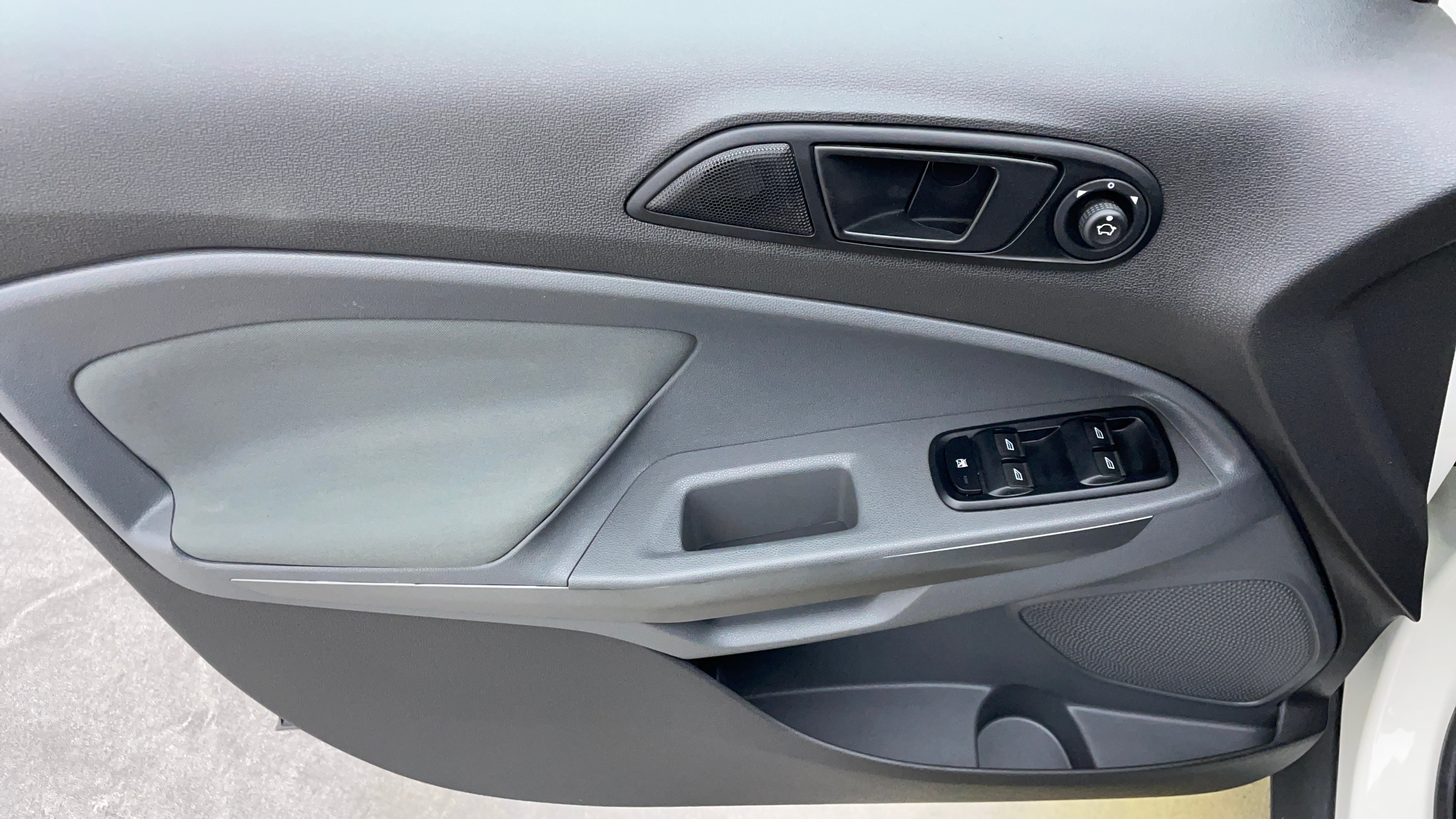 Ford EcoSport-Driver Side Door Panels Controls