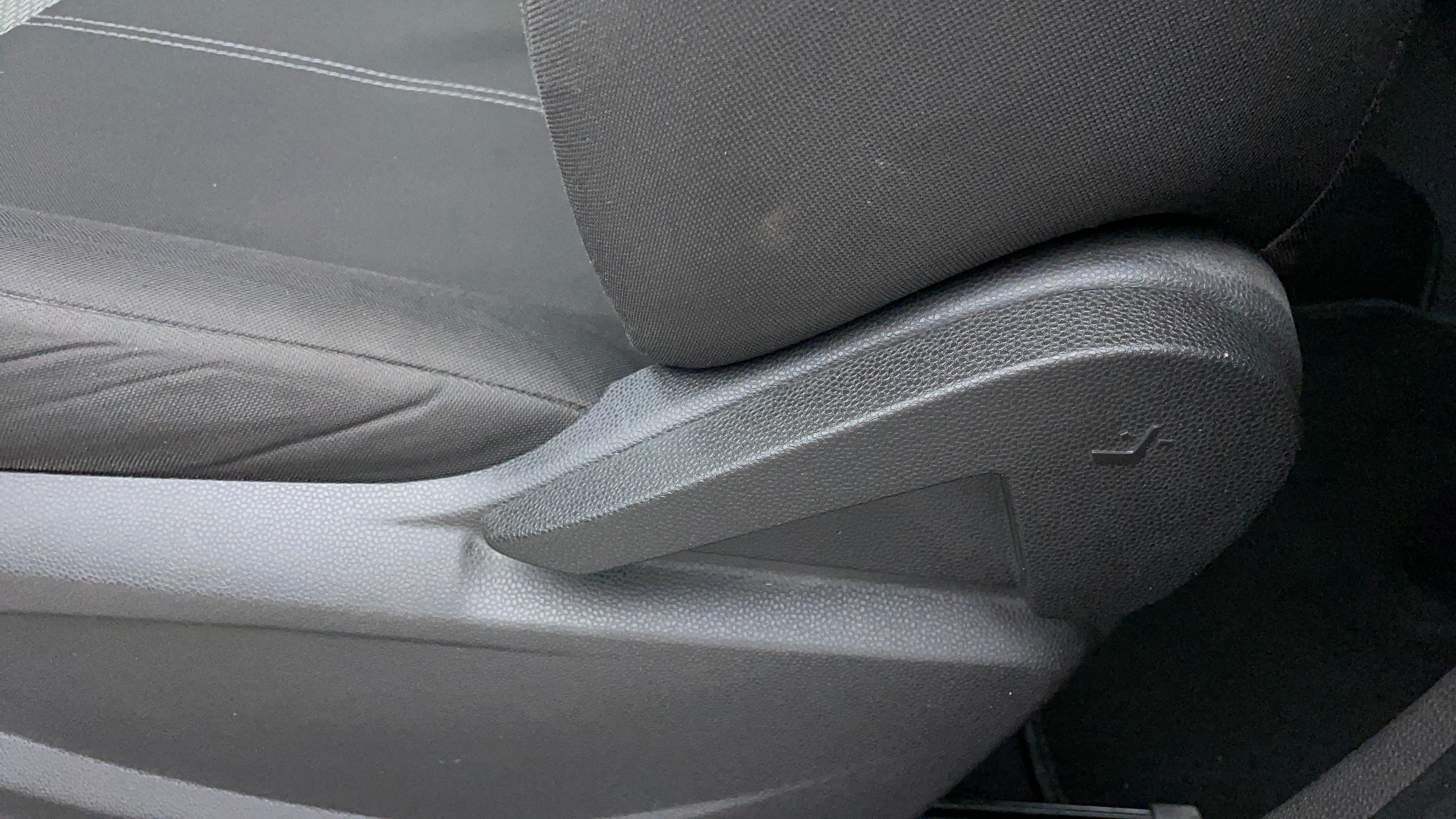 Ford EcoSport-Driver Side Adjustment Panel