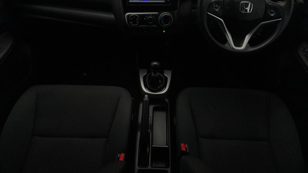 2018 Honda Jazz Vti, Manual, 108864 km, Center Console