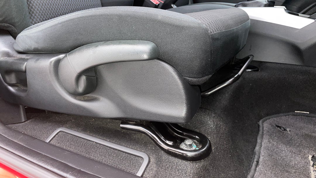 2018 Honda Jazz Vti, Manual, 108864 km, Drivers Side Adjustment Panel