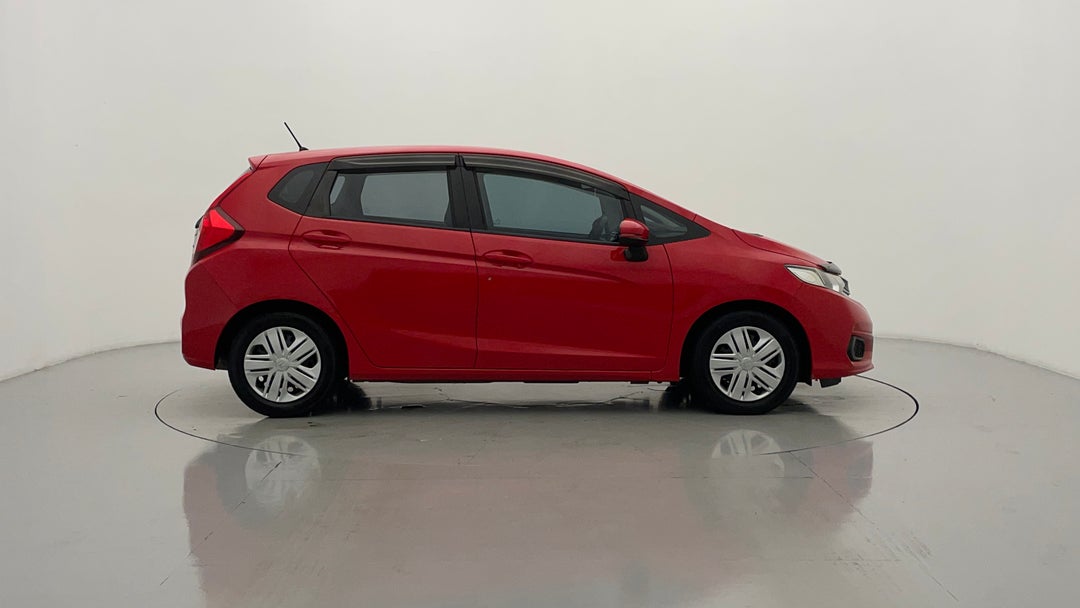 2018 Honda Jazz Vti, Manual, 108864 km, Right Side View