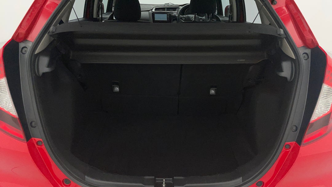 2018 Honda Jazz Vti, Manual, 108864 km, Boot Inside View