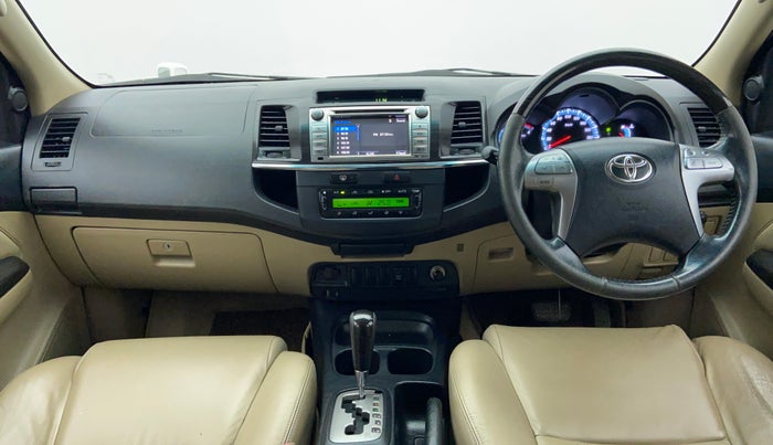 2016 Toyota Fortuner 3.0 AT 4X2, Diesel, Automatic, 1,71,880 km, Dashboard View