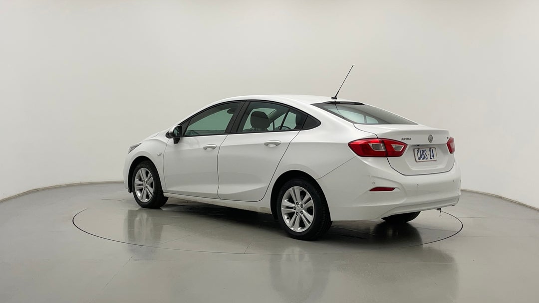 Left Back Diagonal (45- Degree) View