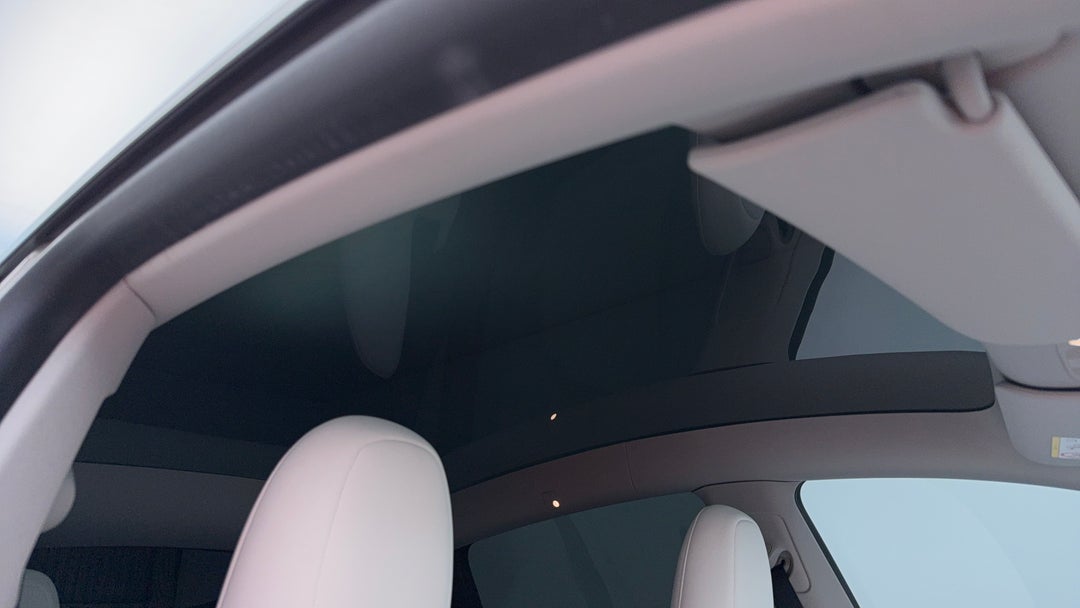 Interior Sunroof/Moonroof