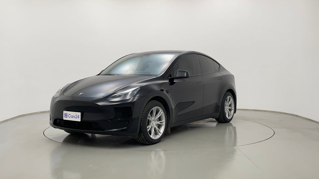 Left Front Diagonal (45- Degree) View