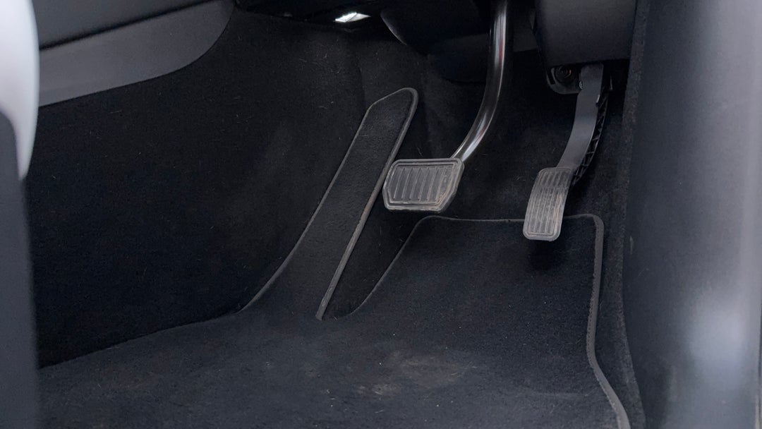 Pedals and Footmat