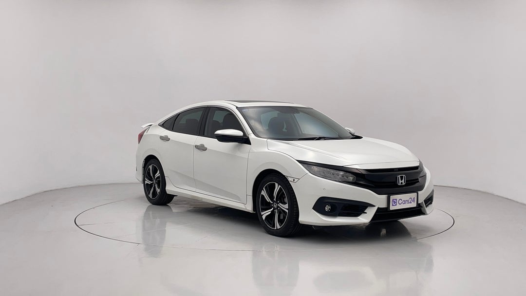 2017 Honda Civic Rs, Automatic, 99960 km, Right Front Diagonal (45- Degree) View