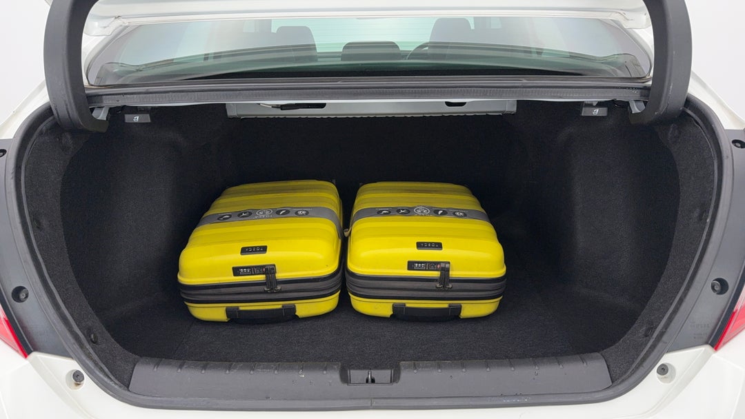 2017 Honda Civic Rs, Automatic, 99960 km, Boot Inside View with Luggage