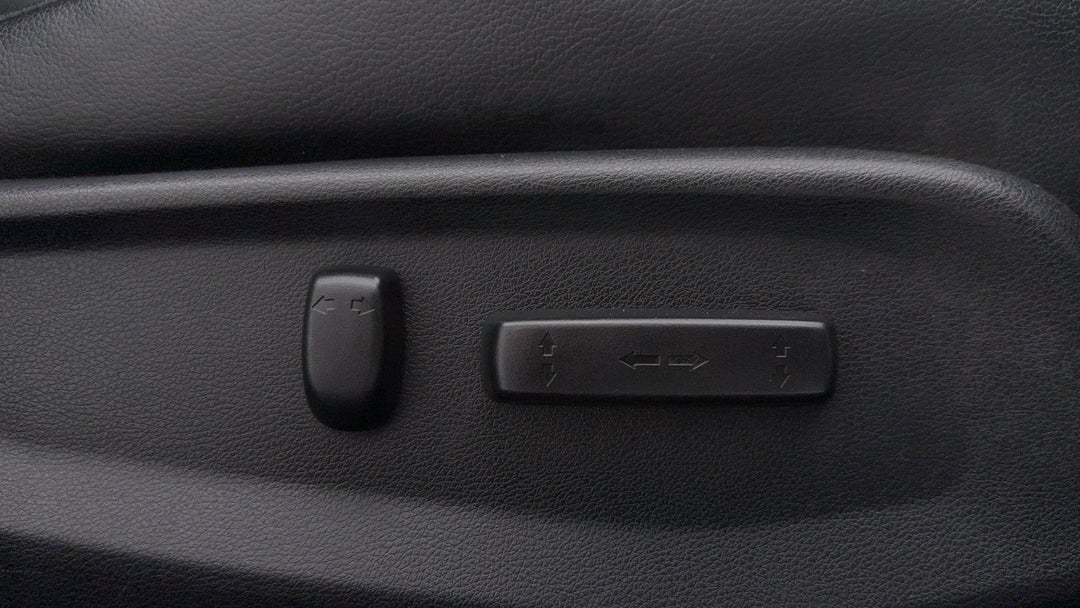 2017 Honda Civic Rs, Automatic, 99960 km, Drivers Side Adjustment Panel