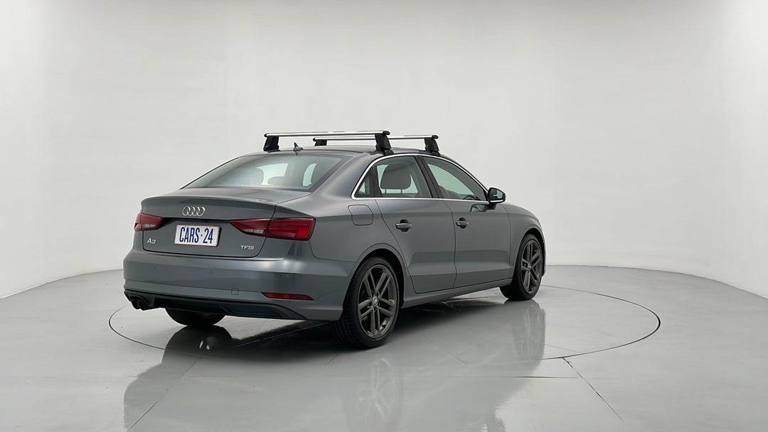 Right Back Diagonal (45- Degree) View