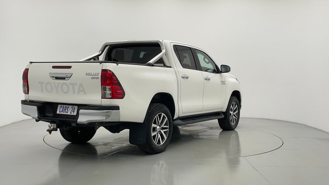 Right Back Diagonal (45- Degree) View