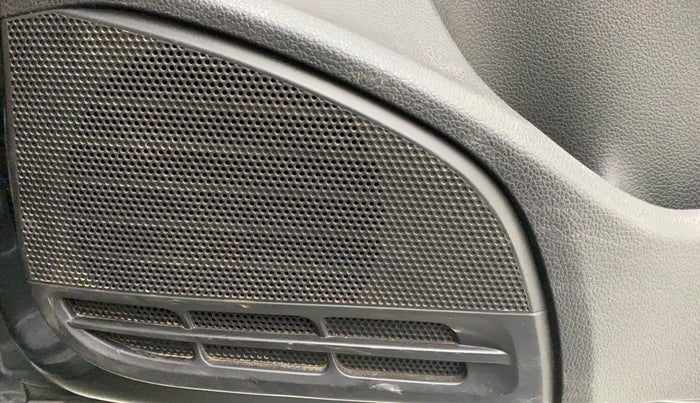 2017 Volkswagen Ameo HIGHLINE1.2L PLUS 16 ALLOY, Petrol, Manual, 35,070 km, Speaker