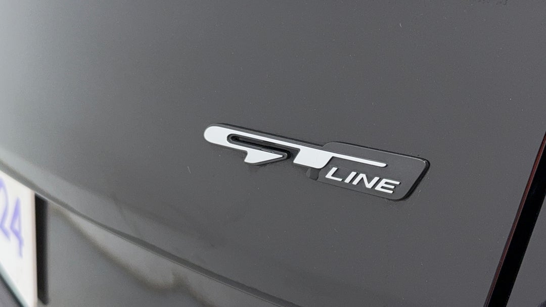 Badge (Boot Right Side)