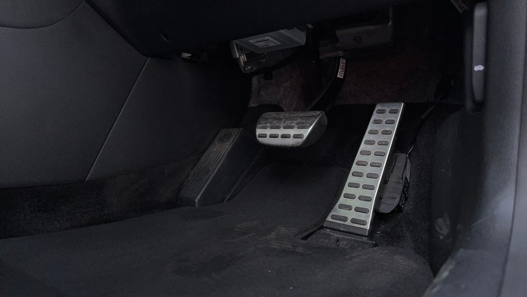 Pedals and Footmat