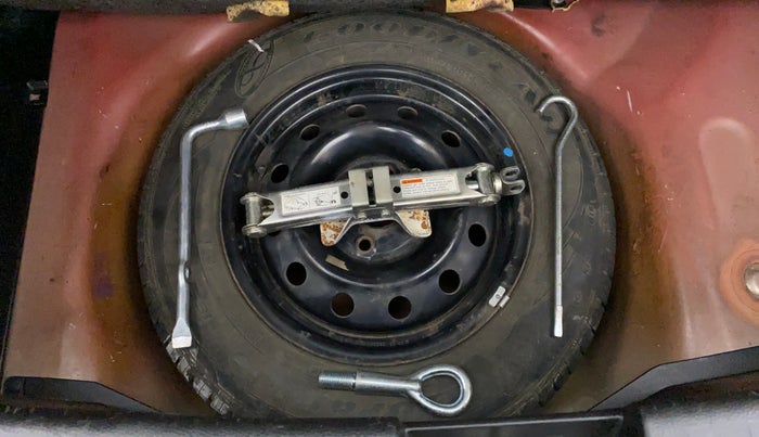 2013 Maruti Swift VXI D, Petrol, Manual, 37,757 km, Spare Tyre