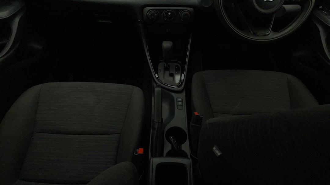 2023 Toyota Yaris Ascent Sport, Automatic, 44012 km, Center Console