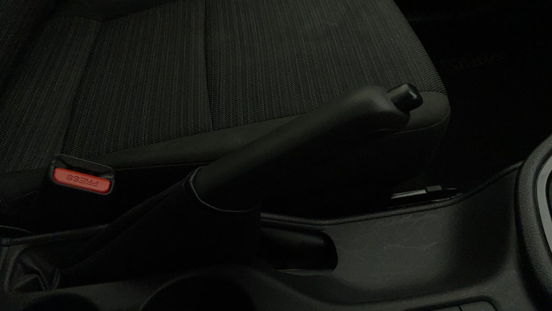 2023 Toyota Yaris Ascent Sport, Automatic, 44012 km, Handbrake