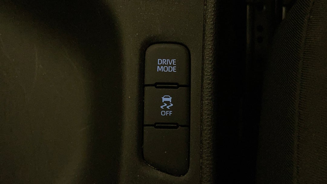 2023 Toyota Yaris Ascent Sport, Automatic, 44012 km, Utility Switches/Buttons