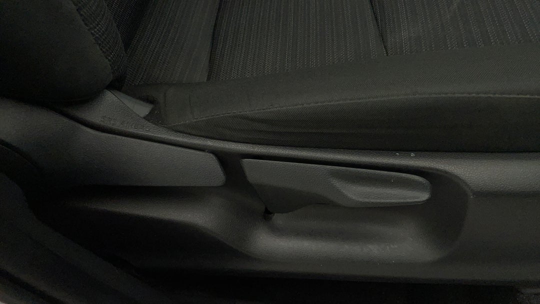 2023 Toyota Yaris Ascent Sport, Automatic, 44012 km, Drivers Side Adjustment Panel