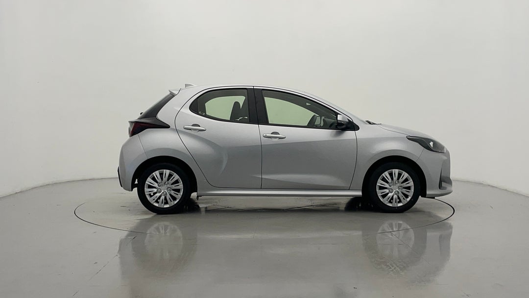 2023 Toyota Yaris Ascent Sport, Automatic, 44012 km, Right Side View