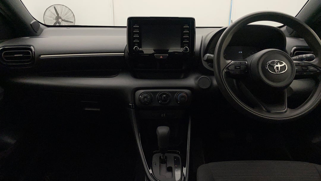 2023 Toyota Yaris Ascent Sport, Automatic, 44012 km, Dashboard View