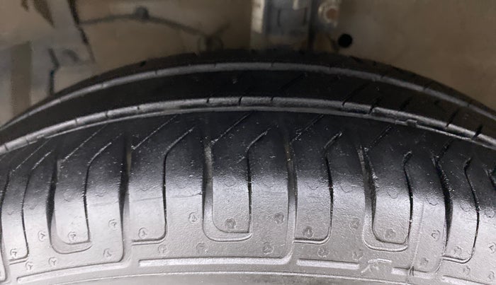 2013 Maruti Swift Dzire AUTOMATIC, Petrol, Automatic, 56,994 km, Left Front Tyre Tread