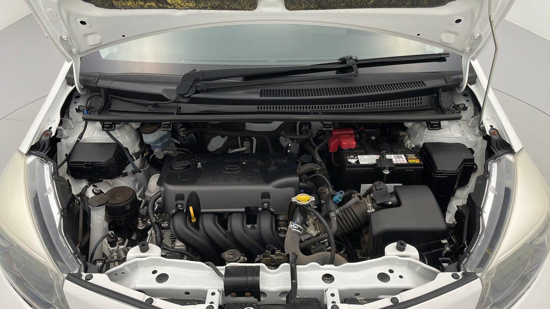 Open Bonnet (Engine)