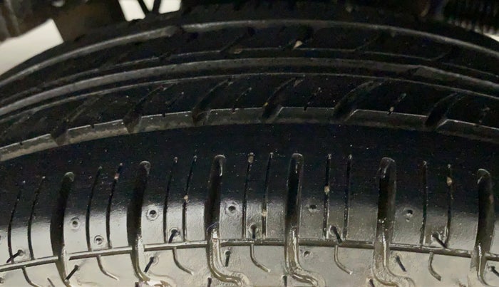 2014 Hyundai Santro Xing GLS, Petrol, Manual, 59,594 km, Left Rear Tyre Tread