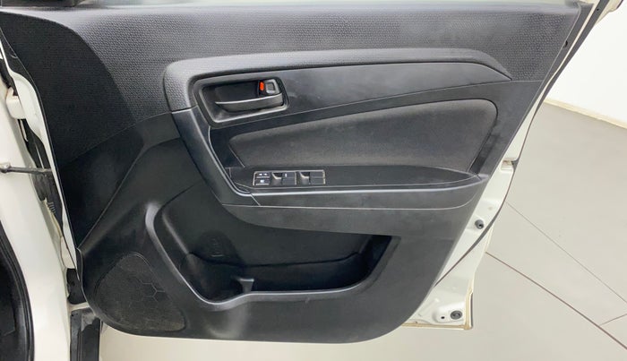2018 Maruti Vitara Brezza VDI, Diesel, Manual, 30,549 km, Driver Side Door Panels Control