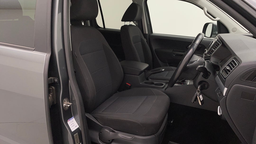 2019 Volkswagen Amarok Tdi550 Highline 4motion (4x4), Automatic, 79546 km, Right Side Front Door Cabin View