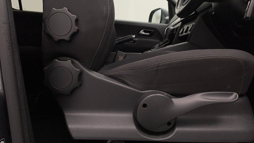 2019 Volkswagen Amarok Tdi550 Highline 4motion (4x4), Automatic, 79546 km, Drivers Side Adjustment Panel