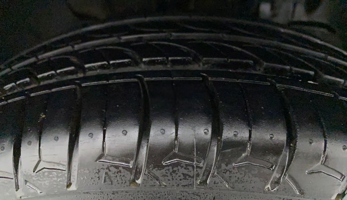 2018 Tata Tiago XT PETROL, CNG, Manual, 55,910 km, Right Front Tyre Tread
