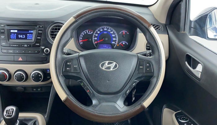 2015 Hyundai Grand i10 SPORTZ 1.2 KAPPA VTVT, Petrol, Manual, 22,695 km, Steering Wheel Close Up