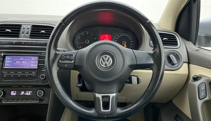 2014 Volkswagen Vento HIGHLINE PETROL, Petrol, Manual, 37,558 km, Steering Wheel Close Up